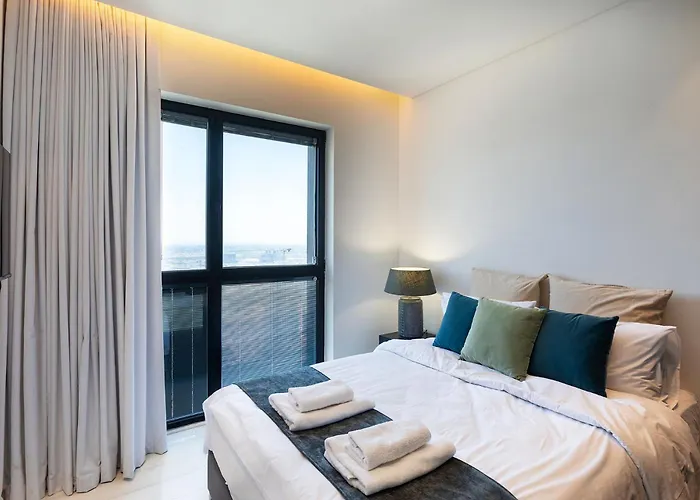 Yalarent Sea-Breeze Penthouse With Jacuzzi
